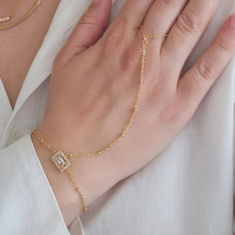 Chaîne de main / Bracelet en acier inoxydable billes dorées rectangle et strass