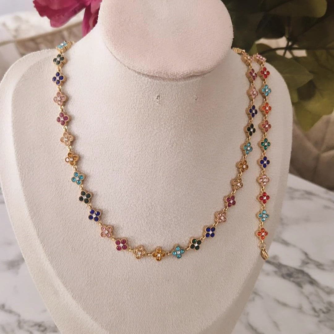 Collier en acier inoxydable fleurs de strass multicolores