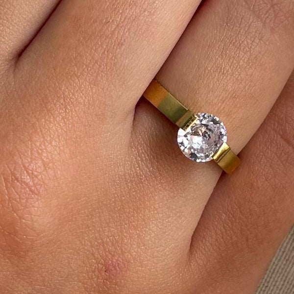 Bague en acier inoxydable solitaire