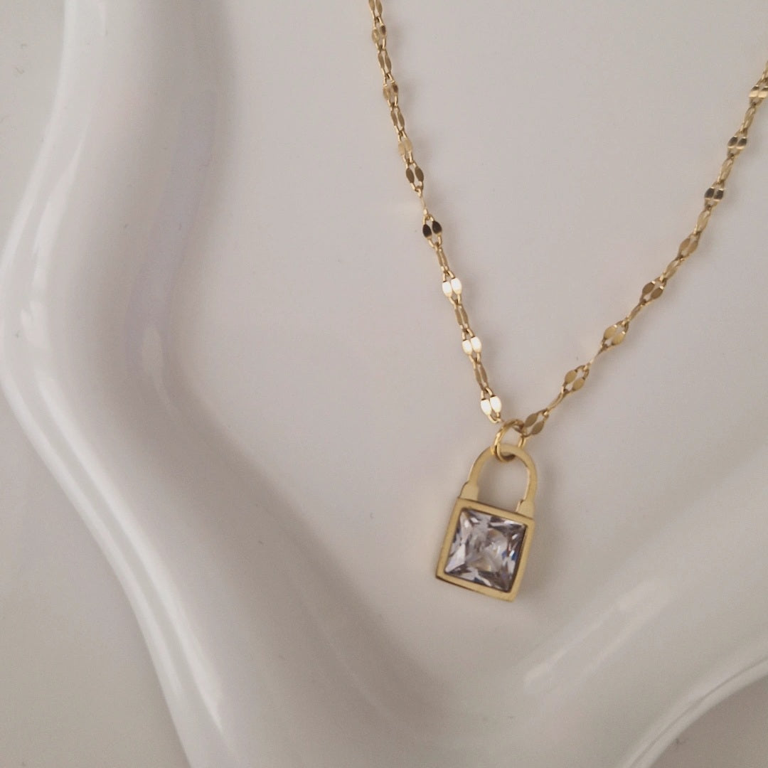 Collier en acier inoxydable