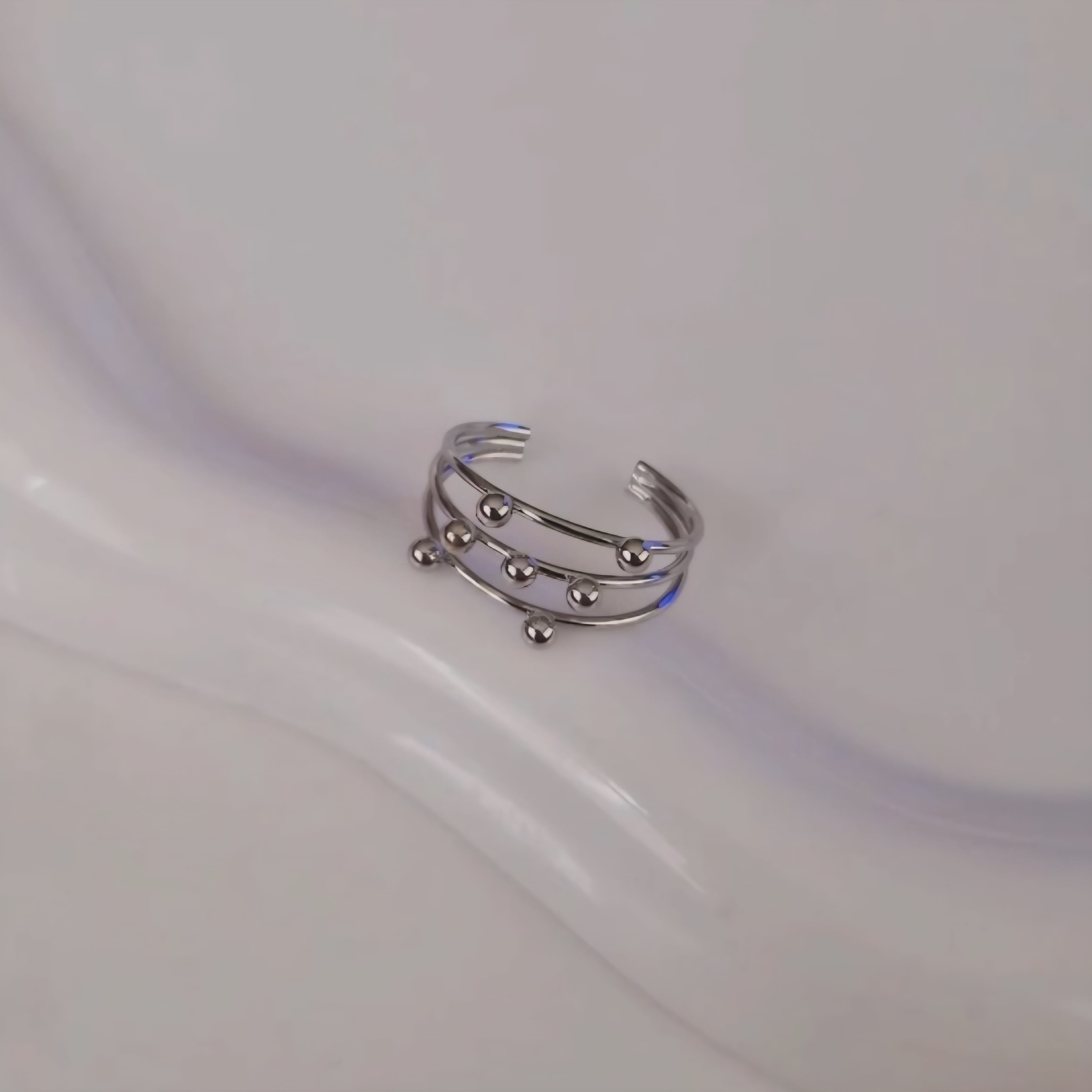 Bague ajustable en acier inoxydable triple rangs billes argentées
