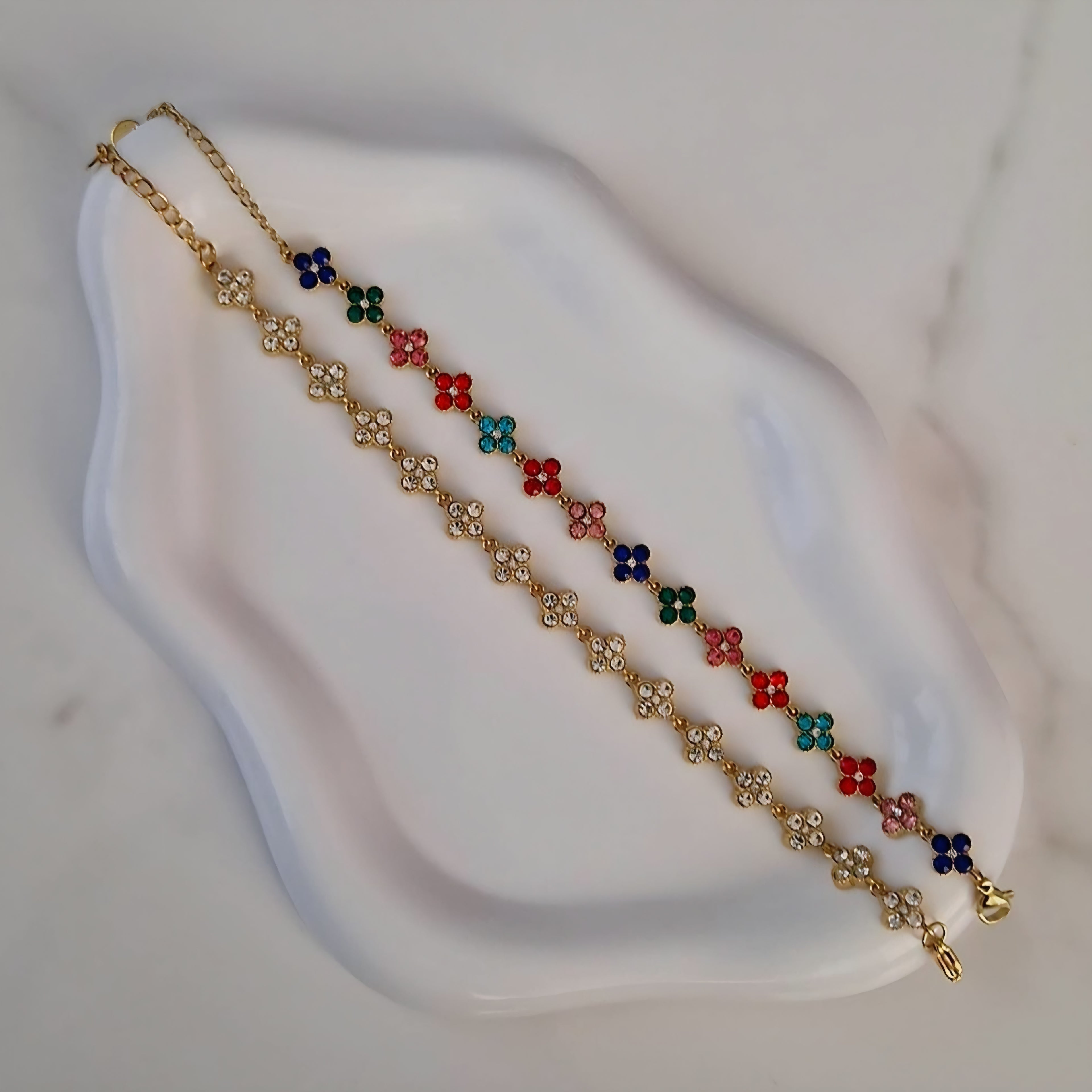 Bracelet en acier inoxydable avec fleurs multi strass colorés