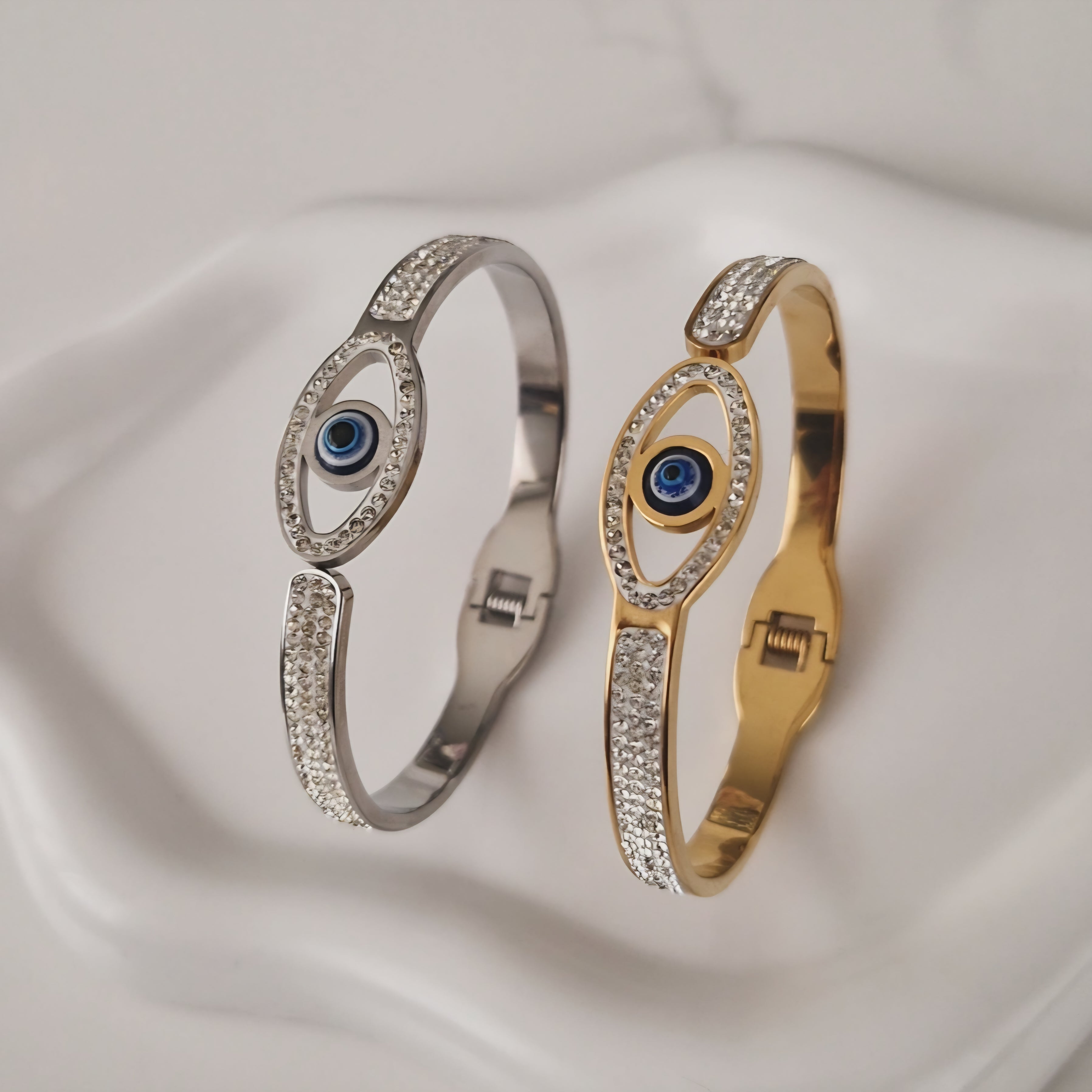 Bracelet jonc en acier inoxydable Oeil et strass
