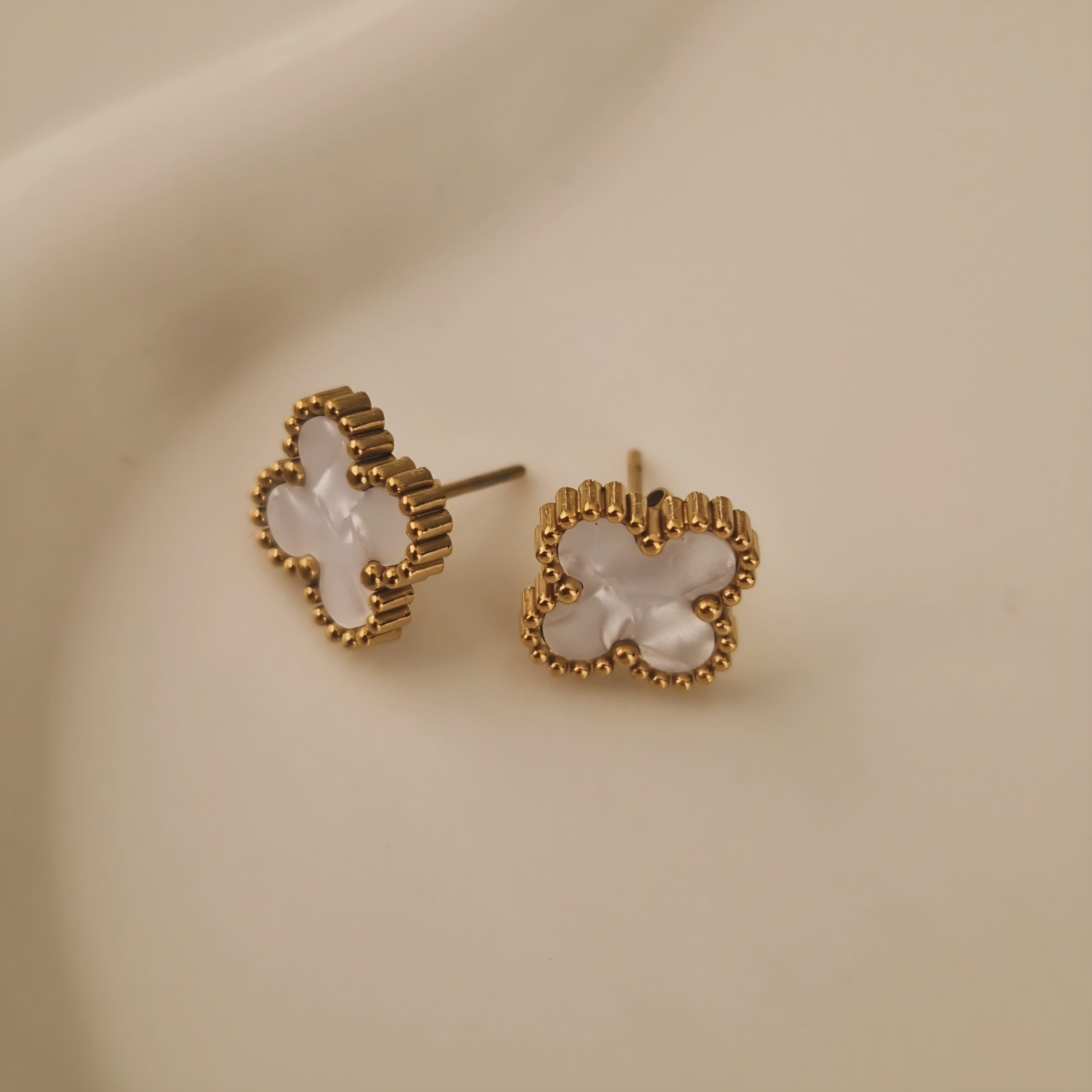 Boucles d'oreilles en acier inoxydable blanc nacré