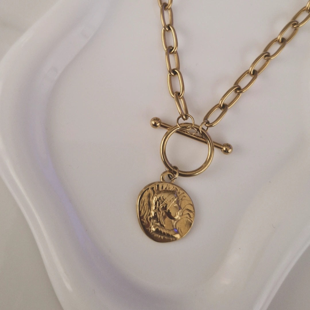 Collier en acier inoxydable pendentif Marianne