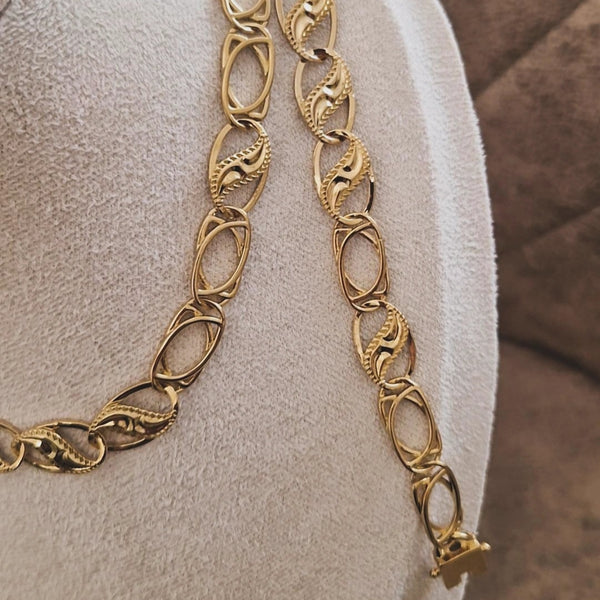 Ensemble Collier, bracelet et boucles d'oreilles en acier inoxydable ajourés et gravures vintage