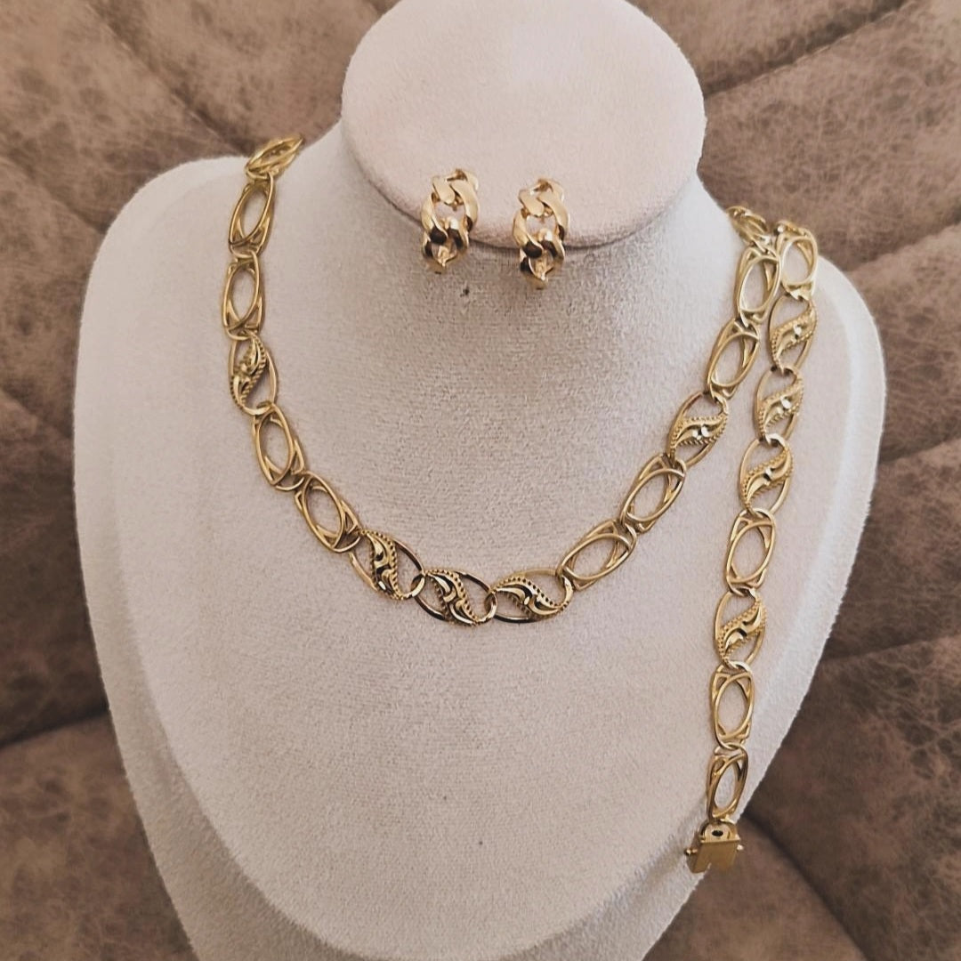 Ensemble Collier, bracelet et boucles d'oreilles en acier inoxydable ajourés et gravures vintage