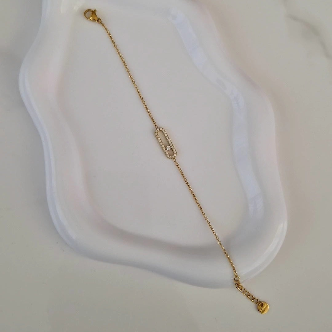 Bracelet en acier inoxydable ovale et strass