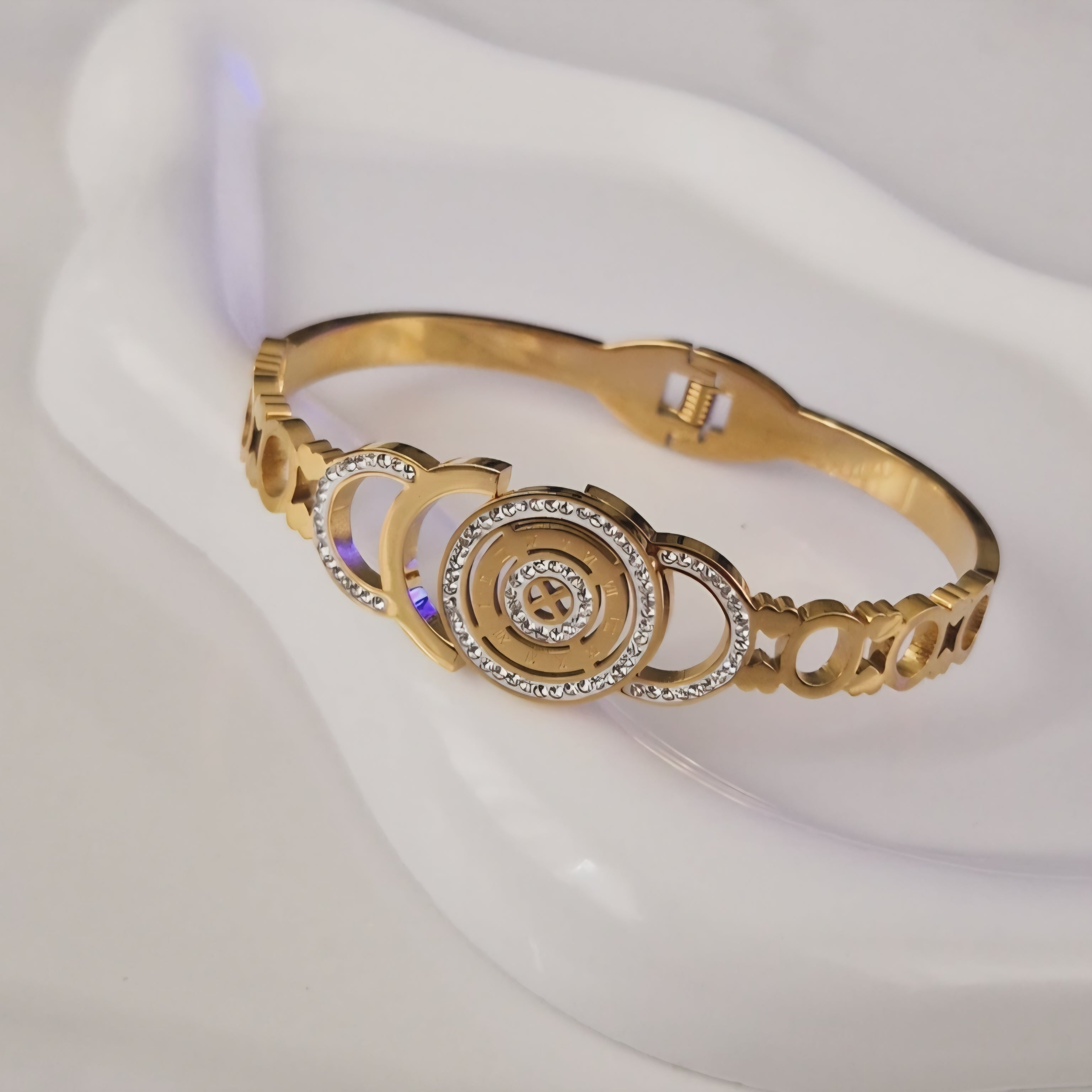 Bracelet jonc en acier inoxydable et strass